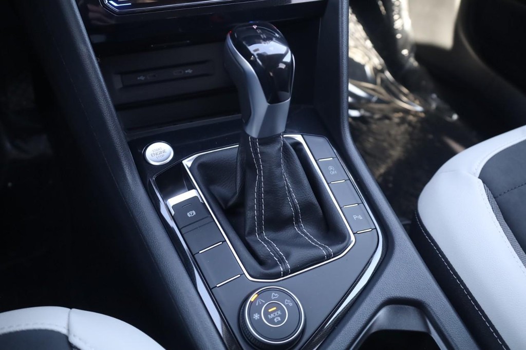 Volkswagen Taos Vehicle Full-screen Gallery Image 18