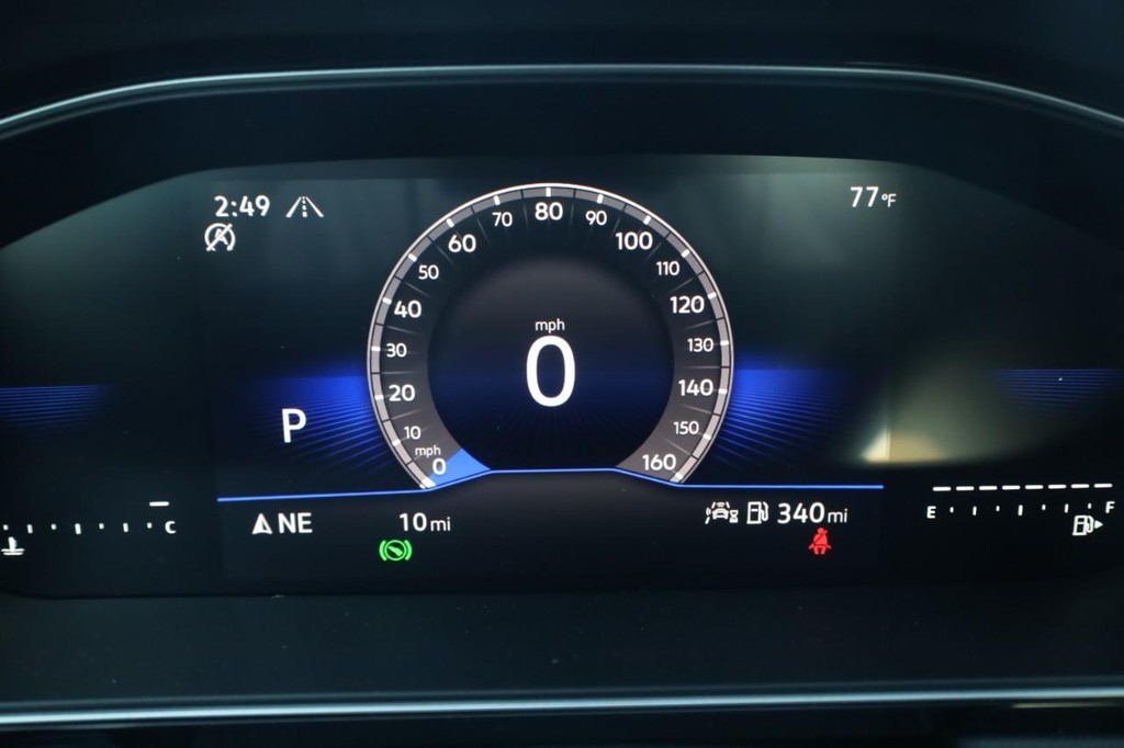 Volkswagen Jetta Vehicle Full-screen Gallery Image 14