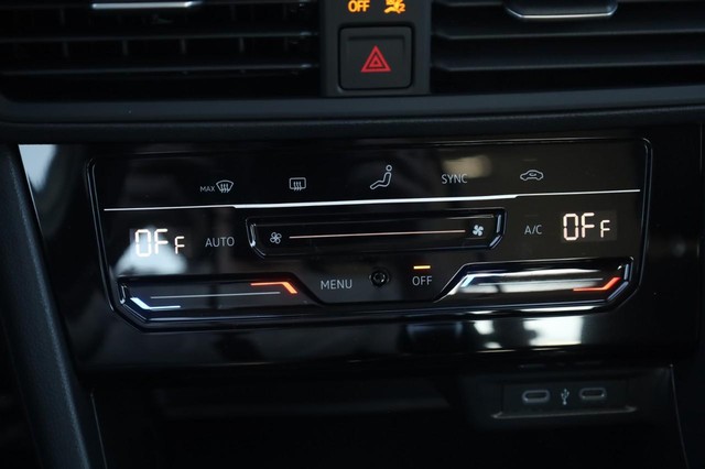 Volkswagen Jetta Vehicle Image 17