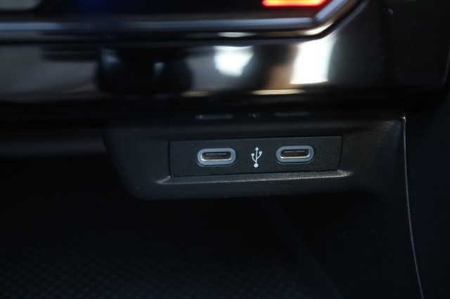 Volkswagen Jetta Vehicle Image 18