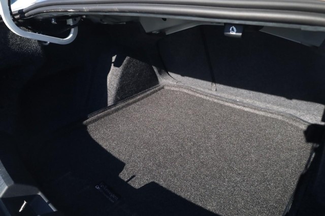 Volkswagen Jetta Vehicle Image 23