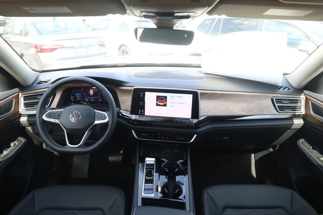 Volkswagen Atlas Vehicle Image 07