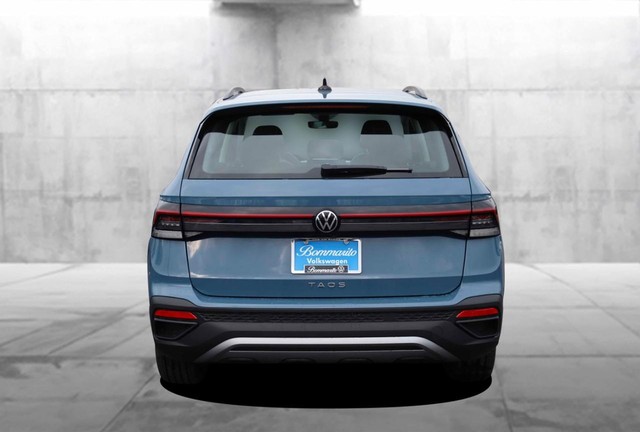 Volkswagen Taos Vehicle Image 06