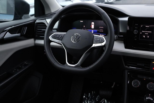 Volkswagen Taos Vehicle Image 22