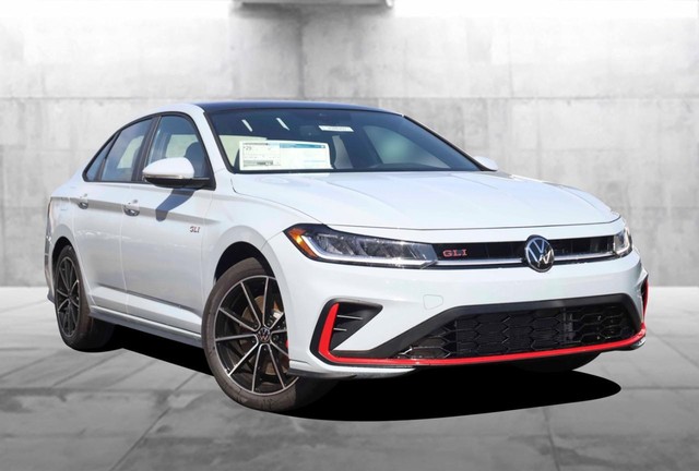 Volkswagen Jetta GLI Vehicle Image 02