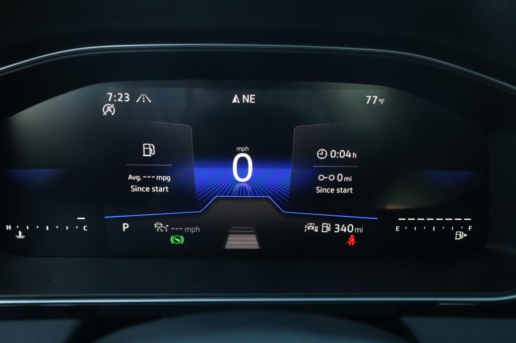 Volkswagen Jetta Vehicle Full-screen Gallery Image 13