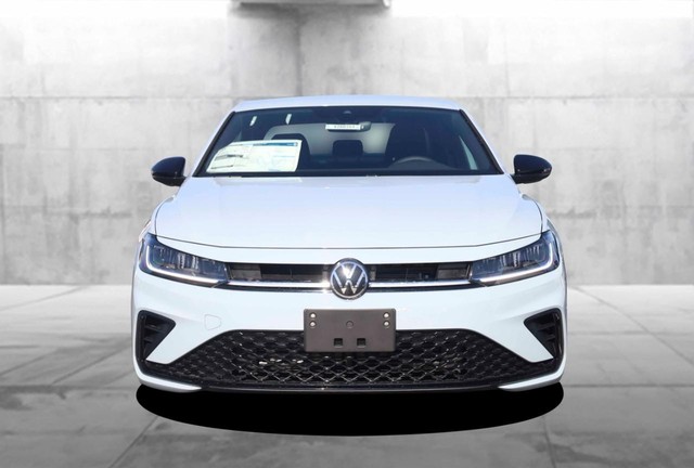 Volkswagen Jetta Vehicle Image 04