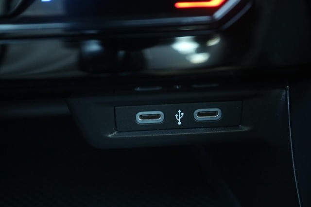 Volkswagen Jetta Vehicle Image 17