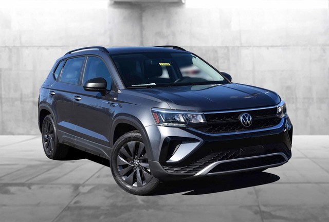 Volkswagen Taos Vehicle Image 02