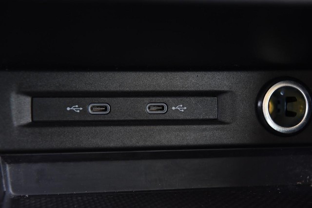 Volkswagen Taos Vehicle Image 16