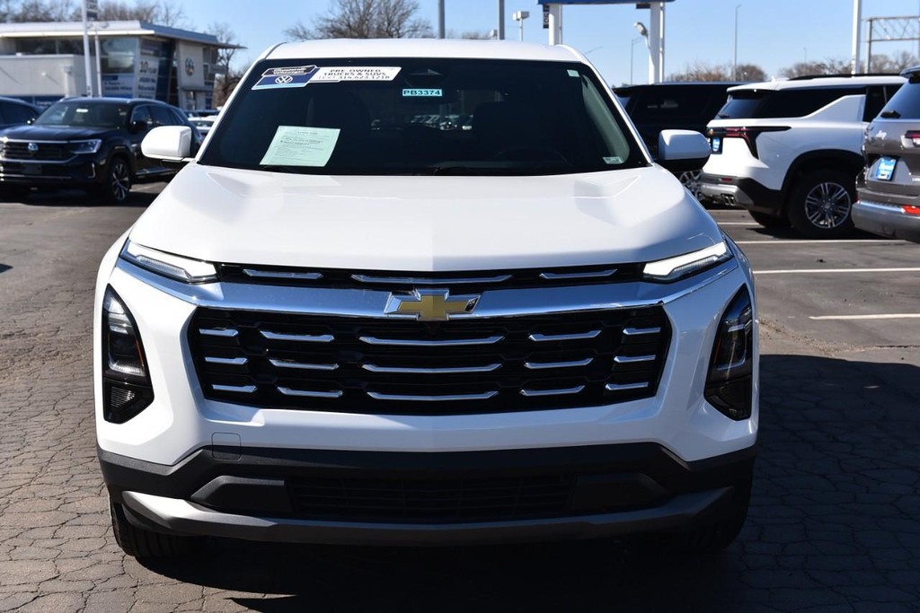 Chevrolet Equinox Vehicle Full-screen Gallery Image 04