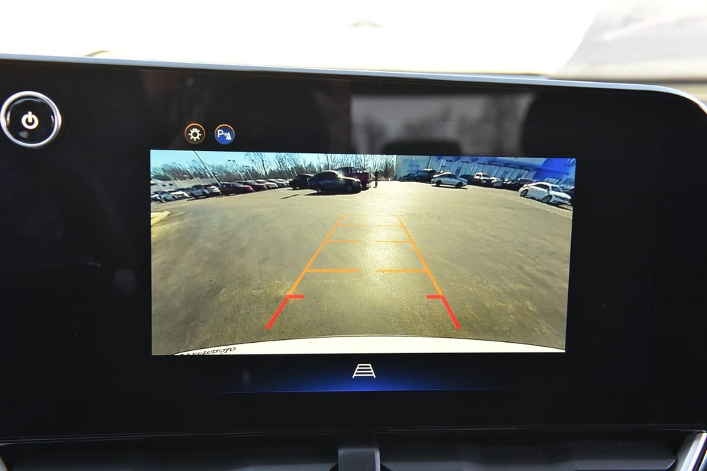 Chevrolet Equinox Vehicle Full-screen Gallery Image 13