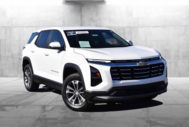 Chevrolet Equinox Vehicle Image 02