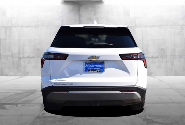 Chevrolet Equinox Vehicle Image 06