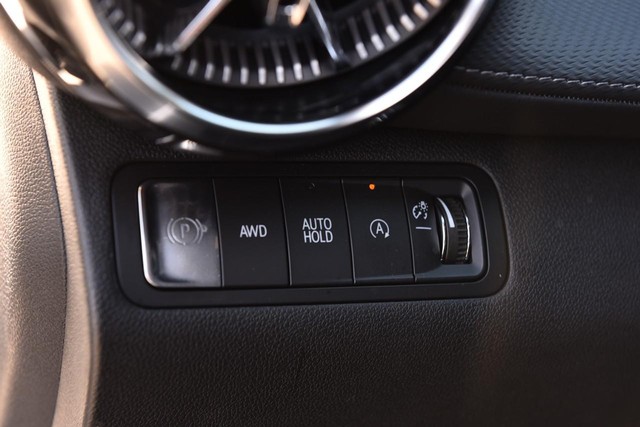 Chevrolet Equinox Vehicle Image 11