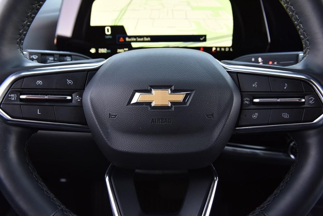 Chevrolet Equinox Vehicle Image 18