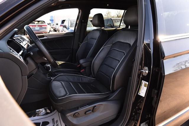 Volkswagen Tiguan Vehicle Image 21