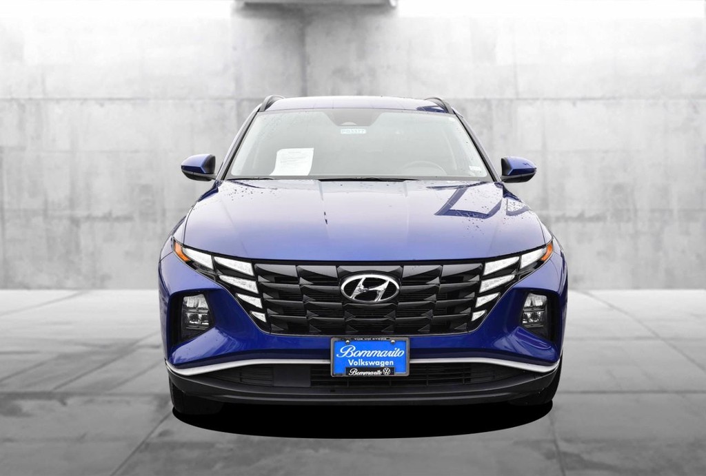 Hyundai Tucson Vehicle Full-screen Gallery Image 4