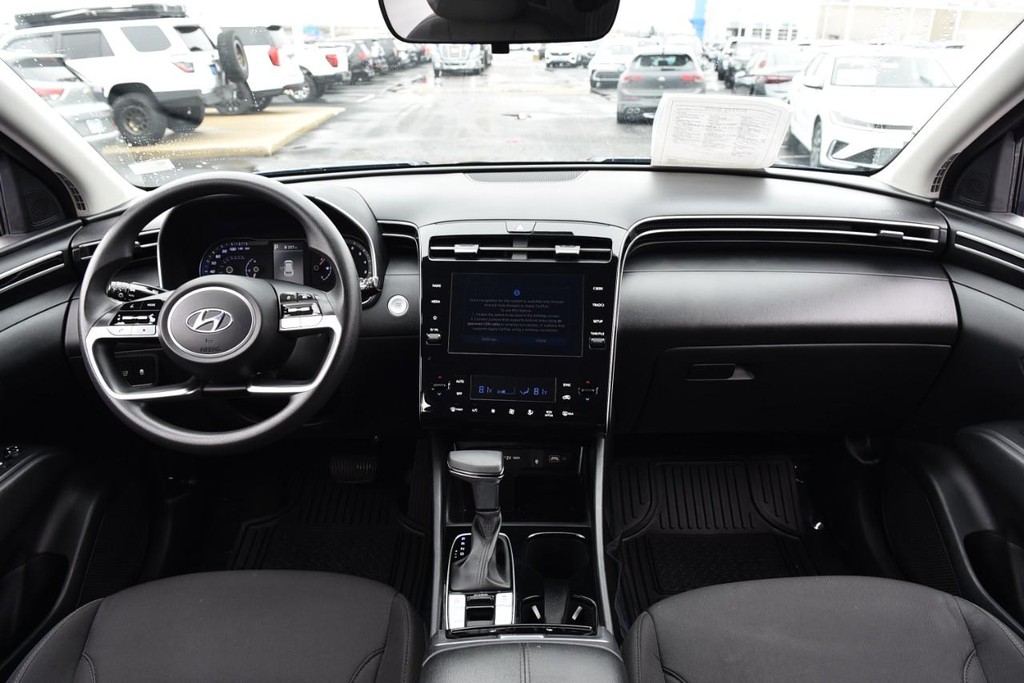 Hyundai Tucson Vehicle Full-screen Gallery Image 7