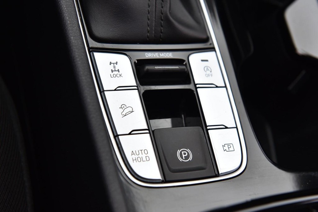 Hyundai Tucson Vehicle Full-screen Gallery Image 16