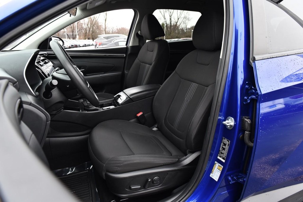 Hyundai Tucson Vehicle Full-screen Gallery Image 20