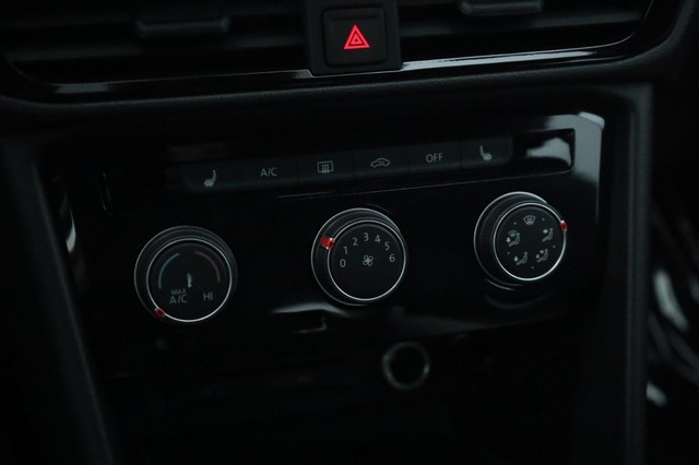 Volkswagen Taos Vehicle Image 15