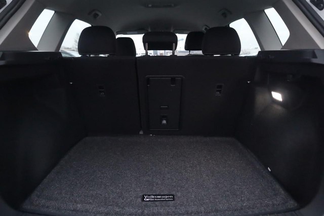 Volkswagen Taos Vehicle Image 20