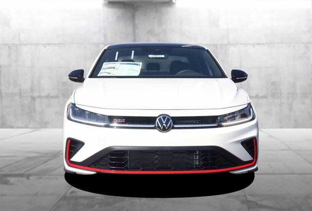 Volkswagen Jetta GLI Vehicle Image 04