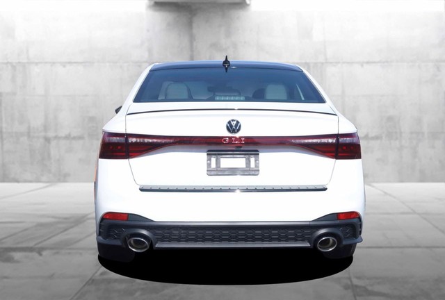 Volkswagen Jetta GLI Vehicle Image 06