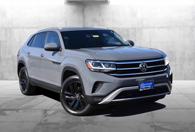 Volkswagen Atlas Cross Sport Vehicle Image 02
