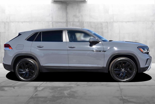 Volkswagen Atlas Cross Sport Vehicle Image 05