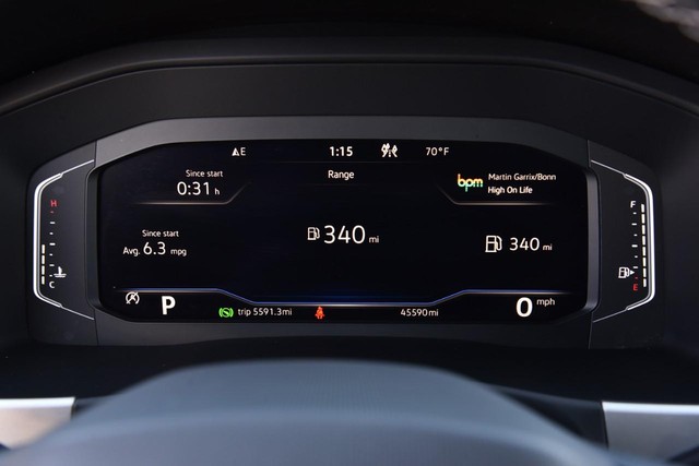 Volkswagen Atlas Cross Sport Vehicle Image 10