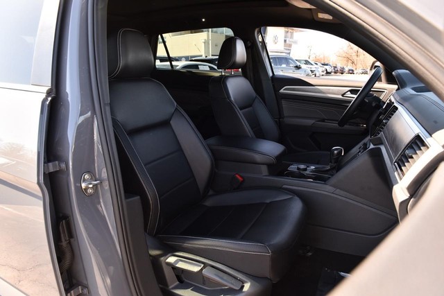Volkswagen Atlas Cross Sport Vehicle Image 18