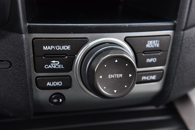 Honda Pilot Vehicle Image 17