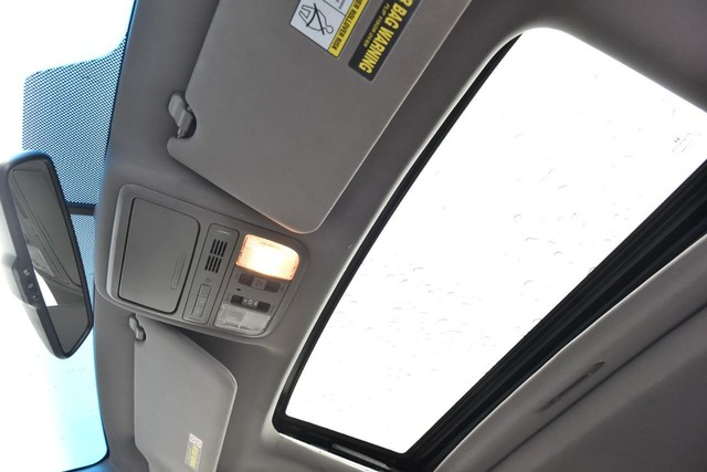 Honda Pilot Vehicle Image 21