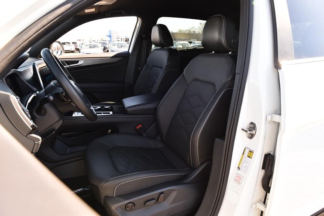 Volkswagen Atlas Cross Sport Vehicle Image 19