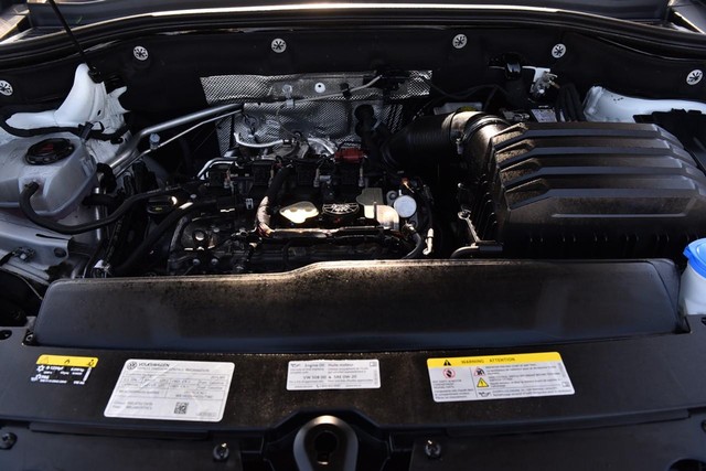 Volkswagen Atlas Cross Sport Vehicle Image 26