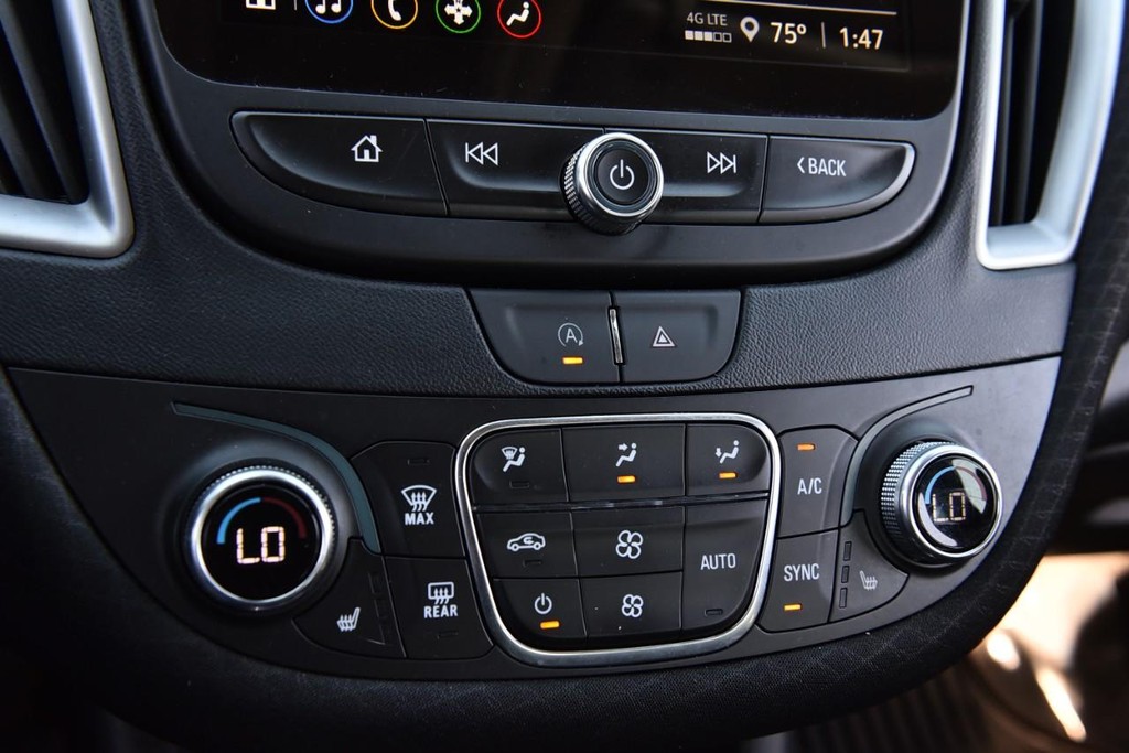 Chevrolet Malibu Vehicle Full-screen Gallery Image 13