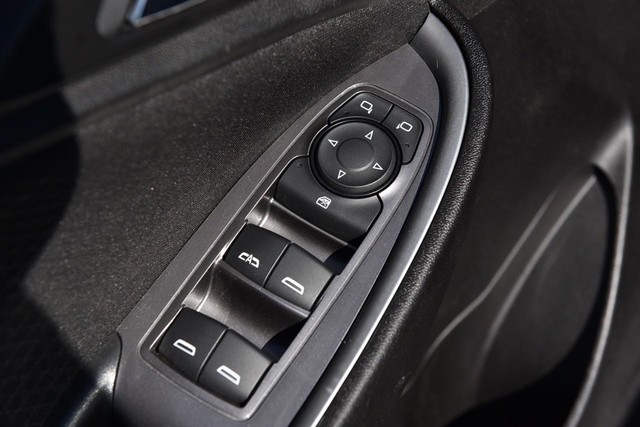 Chevrolet Malibu Vehicle Image 08