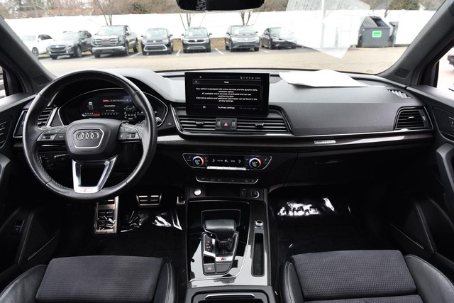 Audi SQ5 Sportback Vehicle Image 07