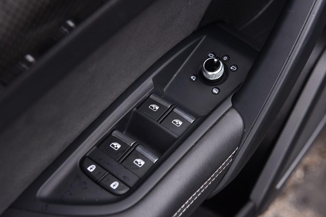 Audi SQ5 Sportback Vehicle Image 08