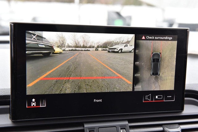 Audi SQ5 Sportback Vehicle Image 15