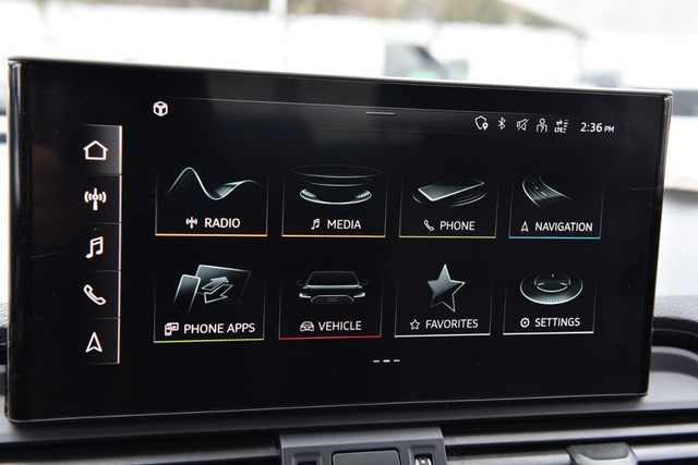 Audi SQ5 Sportback Vehicle Image 16