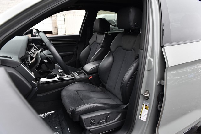 Audi SQ5 Sportback Vehicle Image 21