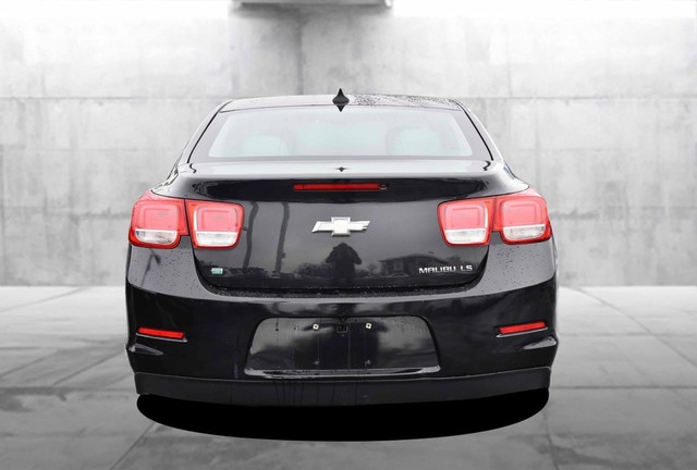 Chevrolet Malibu Vehicle Image 06