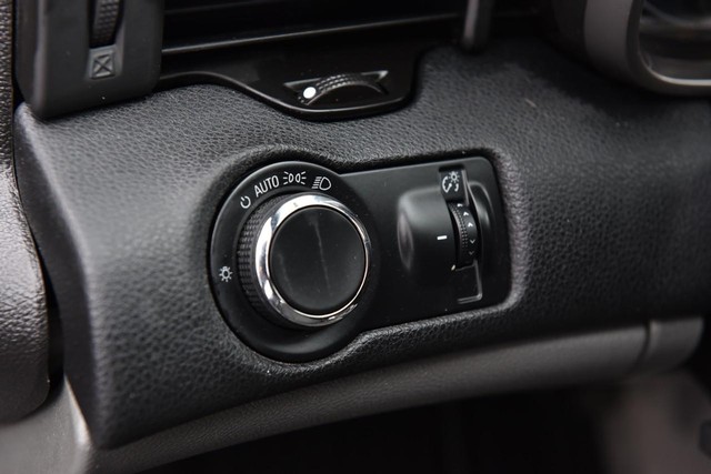 Chevrolet Malibu Vehicle Image 09