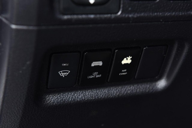 Toyota 4Runner Vehicle Image 10