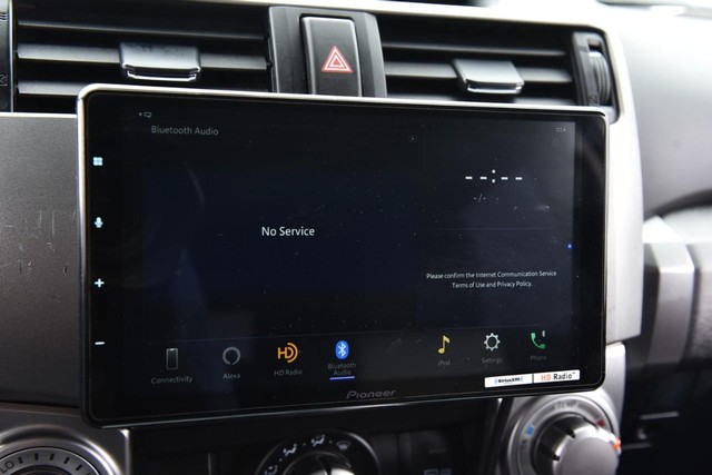 Toyota 4Runner Vehicle Image 12