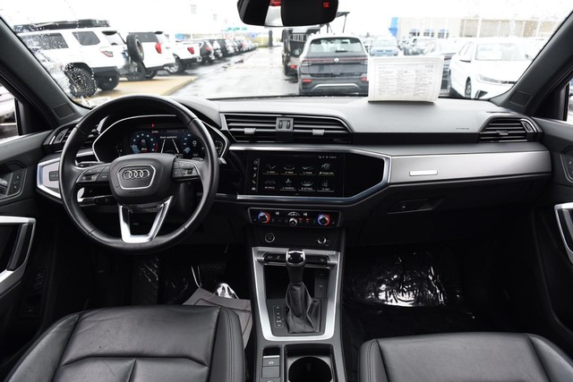 Audi Q3 Vehicle Image 07