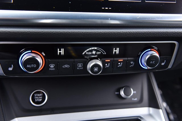 Audi Q3 Vehicle Image 15